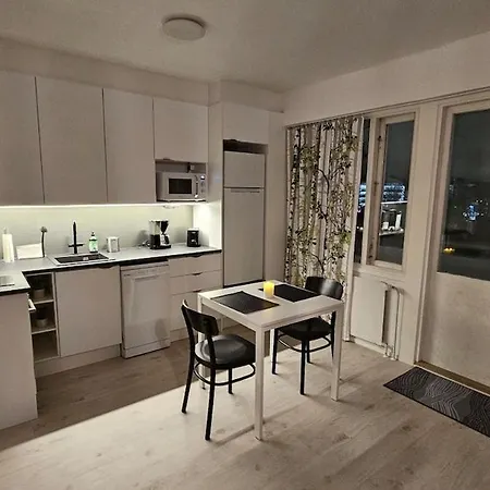 Spacious With Cathedral Views * Turku