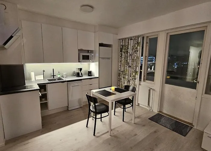 Spacious With Cathedral Views * Turku